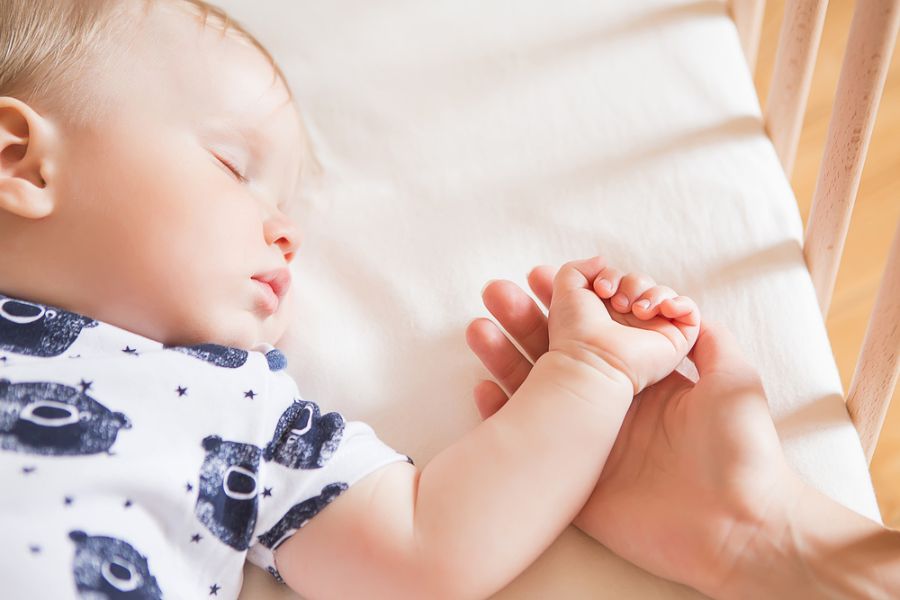 What Should A Newborn Wear To Sleep In The Summer?
