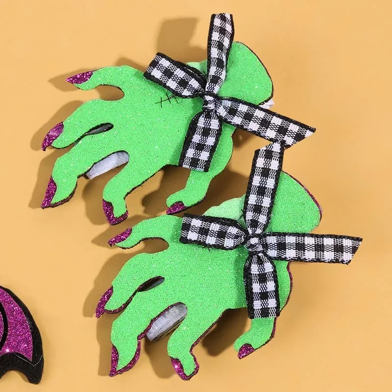 2 Pack Witch Hand Halloween Clips
