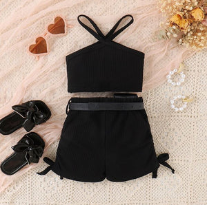Solid Carmen Belted Shorts Outfit