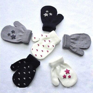 Stars Hearts Knitted Gloves